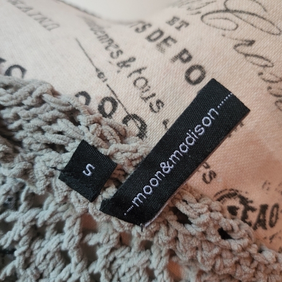 Knit sweater - Picture 4 of 4